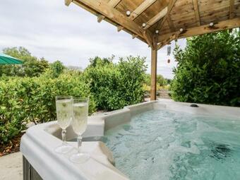 Willow Lodge