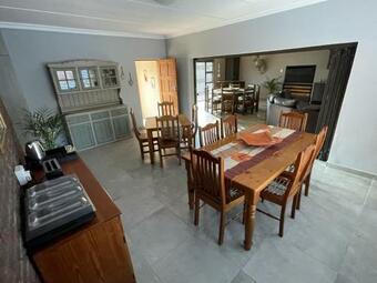 Bed & Breakfast Kadudu Guest House