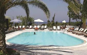 Hotel Makarios