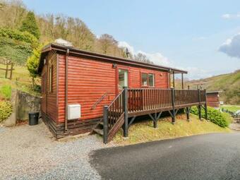 22 Two Little Ducks, Lynton