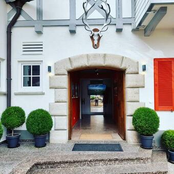 Hotel Gasthof Goldener Hirsch
