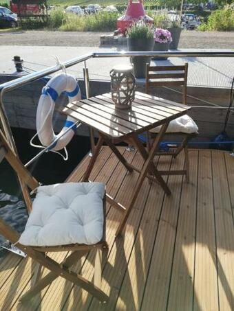 Hausboot Auf Der Mosel