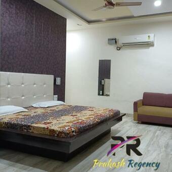 Hotel Prakash Regency