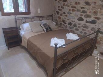 Aloni Wood & Stone