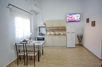Hostal Haroulena