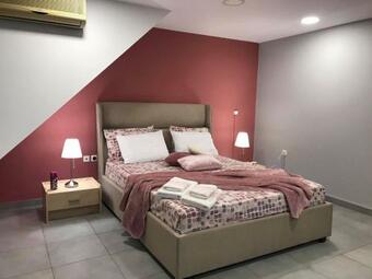 Apartamento Modern & Spacious , Near Airport, Queen Bed, Pkg