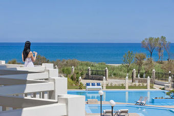 Chryssana Beach Hotel