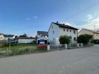 Guntia Apartment Mit Gro�em Garten