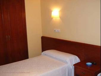 Hostal Valadares