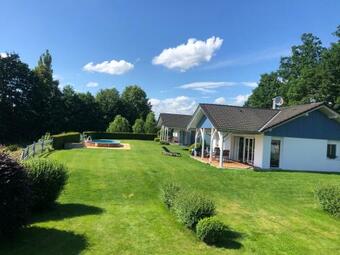 Apartamento Holiday Home Bungalov Putim I