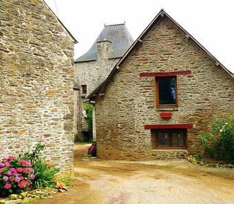 The Breton Apartment At Chateau Le Mur