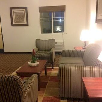 Motel America Inn & Suites