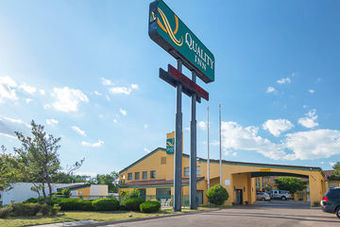 Hotel Quality Inn East
