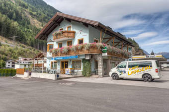 Hostal Caf� Landerl