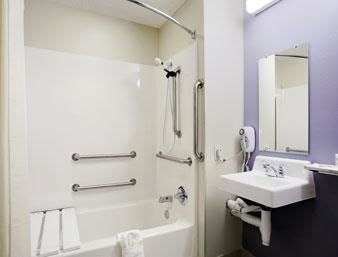 Hotel Microtel Inn By Wyndham Calcium