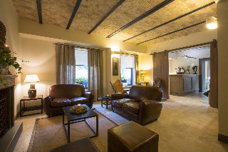 Hotel 900