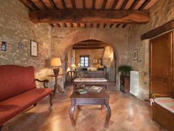 Pleasant Holiday Home In Montecastelli With Private Garden