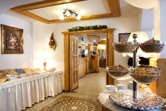 Hotel Garn� Laura