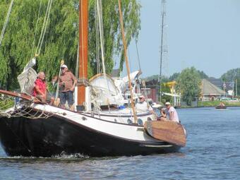 Friesland Gezellige Vakantiewoning Met Grote Tuin En Veel Privacy