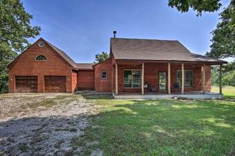 Hilltop Hideaway Vian Cabin With Covered Deck!