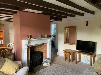 Center Cottage