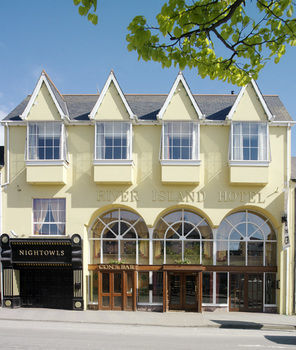 River Island Hotel