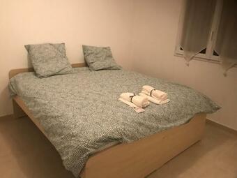 Magnifique Villa En Face Des Champs Avec Piscine Tubulaire