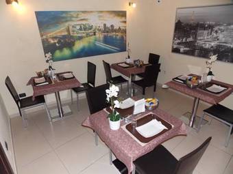 Hostal Beatus B&B