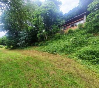 Natuurhuisje Aan Rivier Met Uitzicht Over Vallei