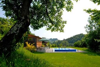 Hostal Weingut Tauss