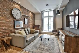 Apartamento Charming & Contemporary Old Montreal Suites