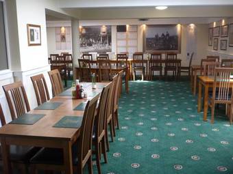 Hostal Brendon Arms