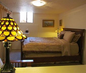 Topanga Canyon Inn Bed And Breakfast