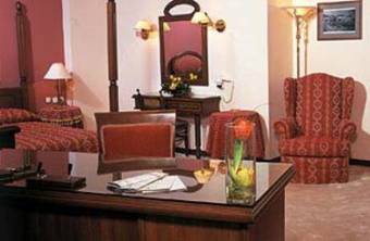 Lingos Hotel
