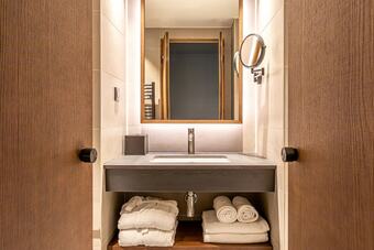 Le Bellune Paris Hotel & Spa