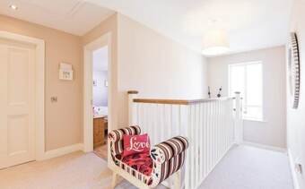 Modern Homestay Room Near Dublin Airport