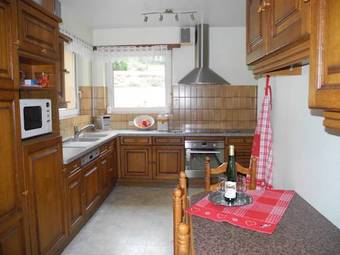 Au Pied Du Chateau