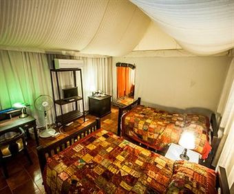 Hotel Grass Roots