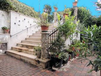 B&B Ren�