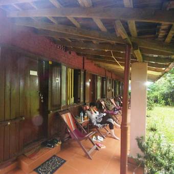 Bed & Breakfast Gk`s Riverview Homestay