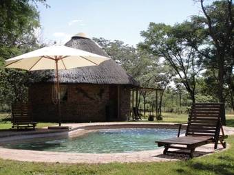 Agroturismo Olievenhoutsrus Guest- And Game Farm