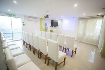 Hotel B`quin Plaza