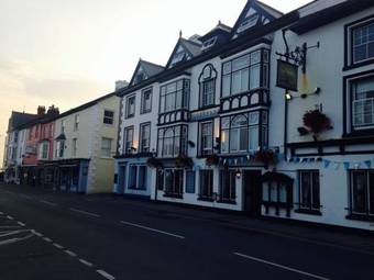 Posada Dovey Inn