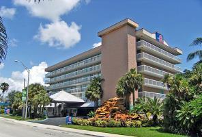 Motel 6 Cutler Bay