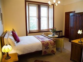 Bed & Breakfast Tali Ayer
