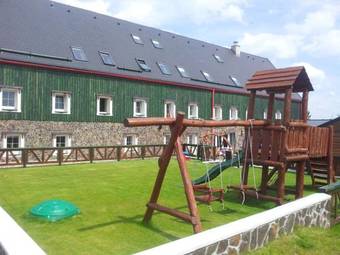 Hotel J�n