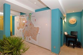 Republik Hotel
