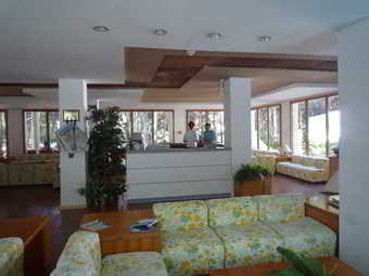 Hotel Domina Home Kyrie