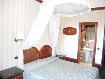 Hotel Mir�
