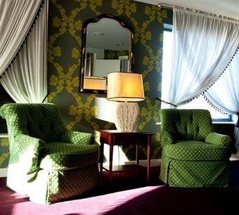 The Harlequin Hotel